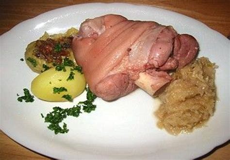 Eisbein mit Sauerkraut | let og godt på Kogebog.dk 💘