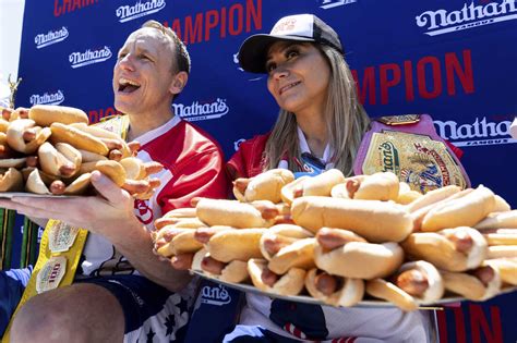 The 2022 Nathan's hot dog eating contest winners are Joey Chestnut and ...