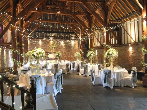 The Tithe Barn - Wedding Venue in Kent. | Bruiloft, Trouwen