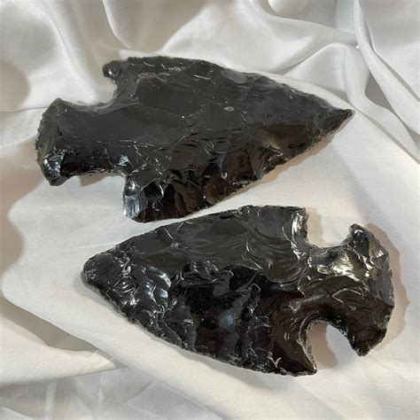 Hand Knapped Obsidian Spear Head – Crystals and Pearls Australia