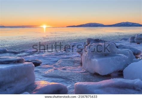 186,184 Arctic Landscape Background Images, Stock Photos, 3D objects ...