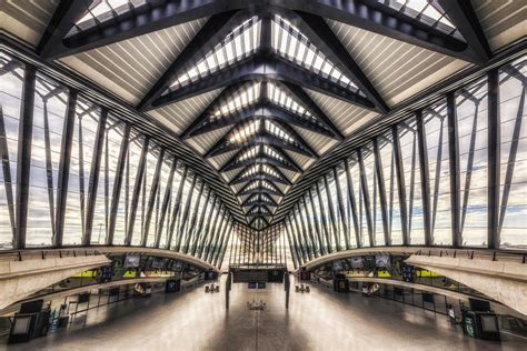 Gare de Lyon Saint-Exupéry (designed by Santiago Calatrava), TGV train ...