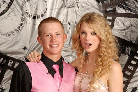 12 Awesome Celebrities Who Went to Prom with Fans