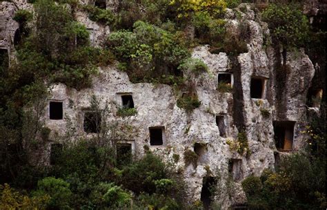 Pantalica: The Spectacular Honeycomb Tombs of Sicily | Sicily ...