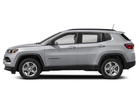 New 2024 Jeep Compass LATITUDE LUX 4X4 Sport Utility Silver Zynith ...