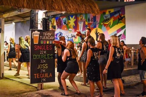 Gili Trawangan Party and Nightlife Guide: Top Gili T Bars in 2019 - Mad Monkey Hostels