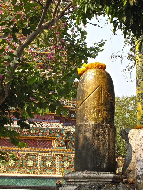 Lingam Temple In Thailand - Blajewka