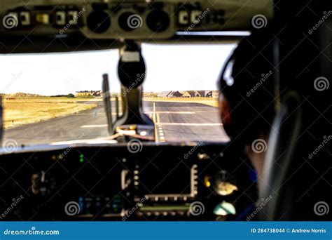 Landing Aircraft Flightdeck View Stock Photo - Image of late, hired: 284738044