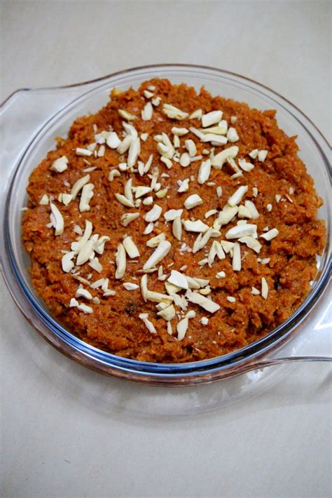 Gajar Ka Halwa With Milkmaid or Condensed Milk - Yummy Indian Kitchen