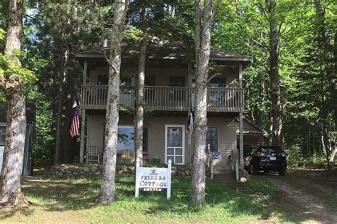 11 Best Pet-Friendly Cabin Rentals Near Mackinaw City, Michigan ...