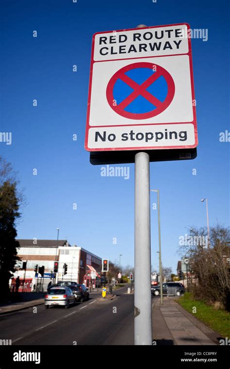 No Stopping Sign High Resolution Stock Photography and Images - Alamy