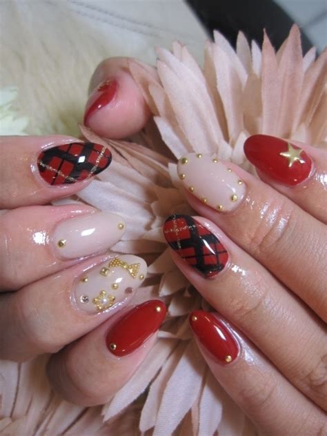 Urban Chic Nail Art Ideas|