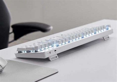 Razer Pro Type Wireless Mechanical Keyboard Improves Your Productivity | Gadgetsin