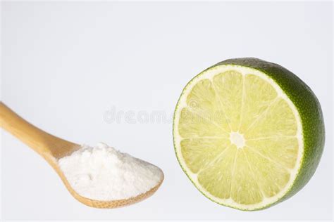 Baking Soda Sodium Bicarbonate And Lemon Stock Photo - Image of sponge ...