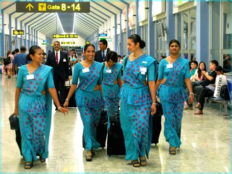 Sri Lankan stewardesses | And a captain + steward behind the… | Flickr