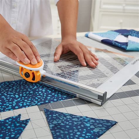 Fiskars Rotary Cutter and Ruler Combo - Square 12" x 12" — AllStitch Embroidery Supplies