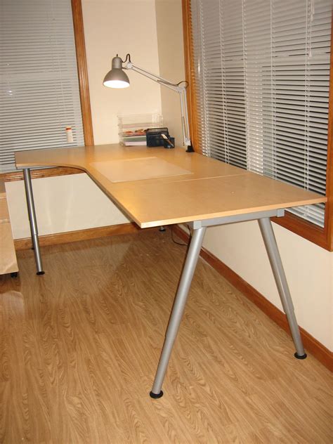 Ikea Office Desks - 65% OFF - IKEA IKEA Glass Top Office Desk / Tables : A fully featured desk ...