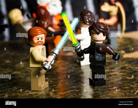 Anakin Skywalker Vs Obi Wan Kenobi Lego