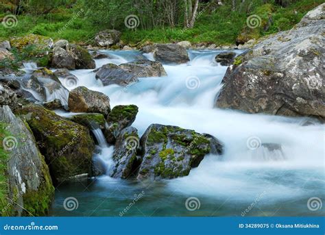 Waterfall at Long Shutter Speed Stock Image - Image of flowing, rock: 34289075