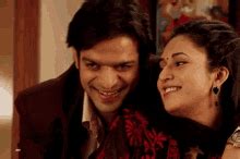 Ishra Yhm Ishita Raman Yeh Hai Mohabbatein Divan GIF - Ishra Yhm Ishita Raman Yeh Hai ...