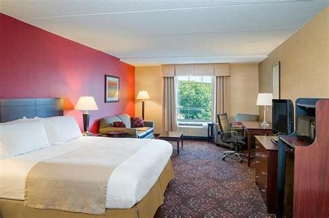 HOLIDAY INN NORWICH, AN IHG HOTEL - Updated 2024 Prices & Reviews (CT)