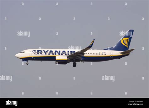 Ryanair Boeing 737-8AS landing at London Stansted Stock Photo - Alamy