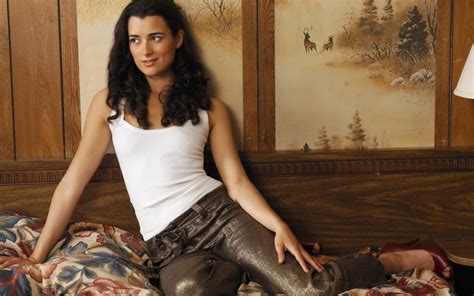 Ziva David Wallpapers - Wallpaper Cave