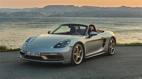 2022 Porsche 718 Boxster: Choosing the Right Trim - Autotrader