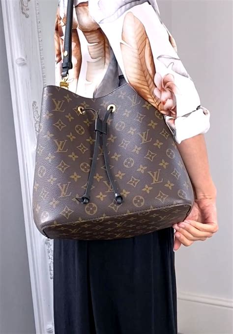 Pin on Louis Vuitton NéoNoé Bucket Bag