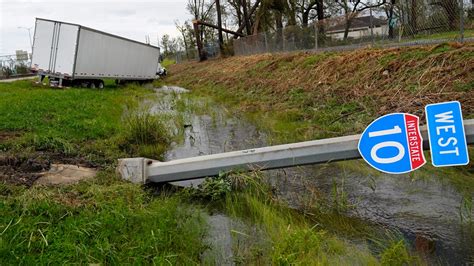 Lake Charles NWS radar obliterated by Hurricane Laura | wfaa.com