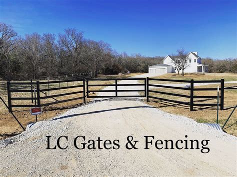 Four rail entrance & gate | Farm gate entrance, Farm entrance, Farm gate