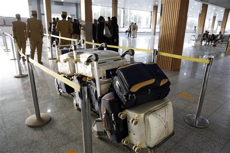 Yemen: Sanaa airport’s first commercial flight takes off in 6 years ...