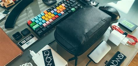 Peak Design Tech Pouch Review | Carryology