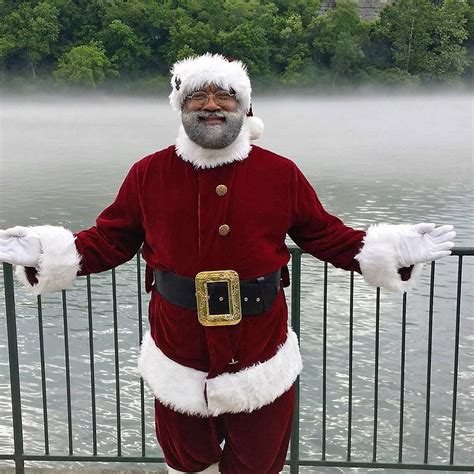 First black Santa in nation's largest mall talks diversity behind the red suit | Black santa ...