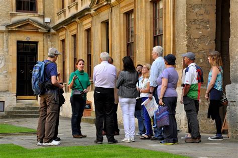 Oxford Walking Tours | Oxford Official Tours | Experience Oxfordshire