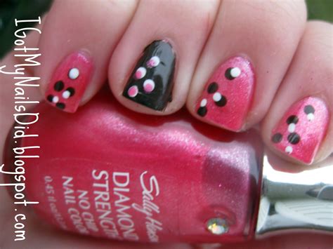 dotty Pink Wednesday Beauty Tips, Beauty Hacks, Dalmatian, Fingernails, Wednesday, Nail Polish ...