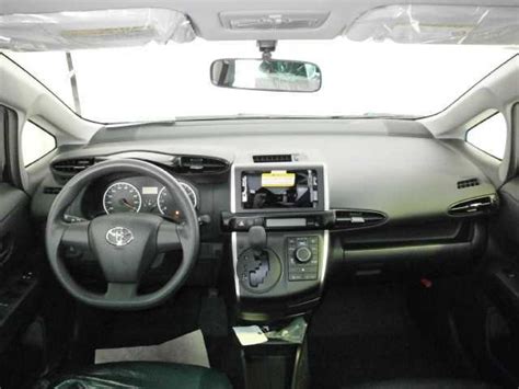 Toyota wish interior photo