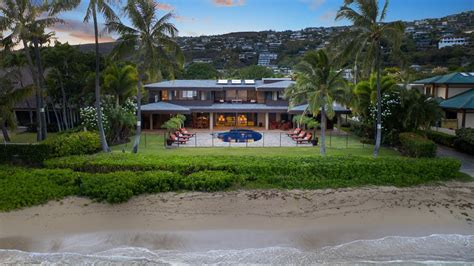 Beautiful Beachfront Home in Hawaii Kai area | FS $6.8M - YouTube