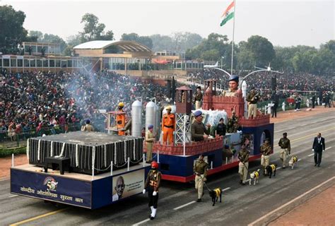 Republic Day Parade 2020 Images : Government officials, who did not ...