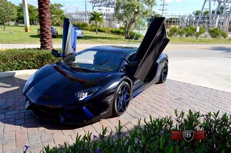 Unique Black and Blue Lamborghini Aventador For Sale - GTspirit