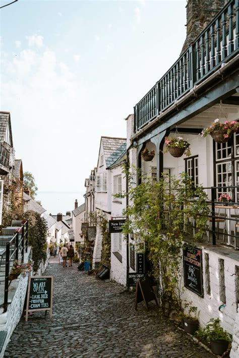 Clovelly Devon: 40 Photos to Inspire Your Visit - Roam and Thrive