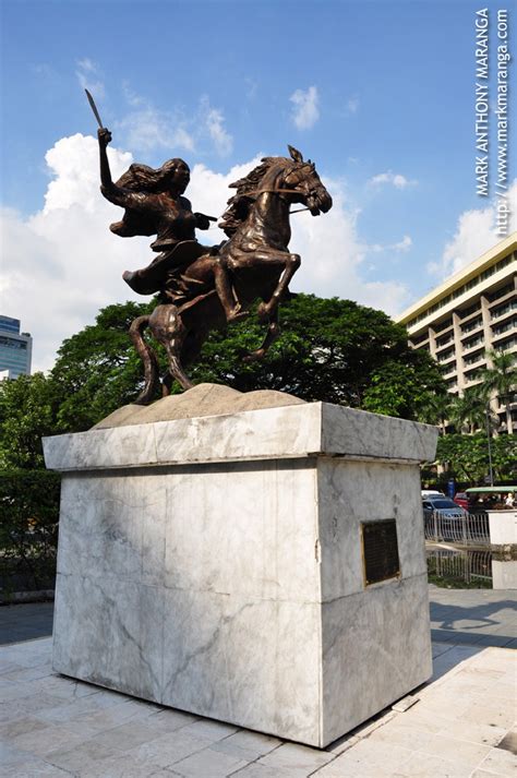 Gabriela Silang Monument in Makati - Philippines Tour Guide