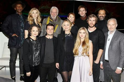 Mockingjay Cast And Crew. NYC. | Hunger games, Hunger games cast, Hunger games actors