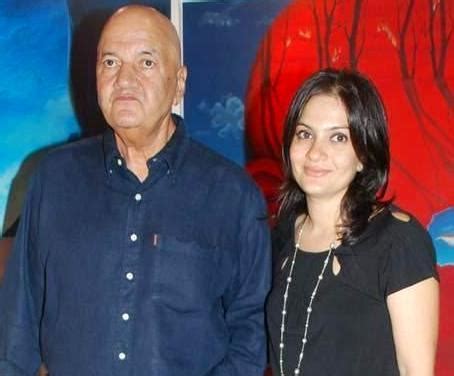 Prem Chopra Height, Age, Wife, Family, Biography & More » StarsUnfolded