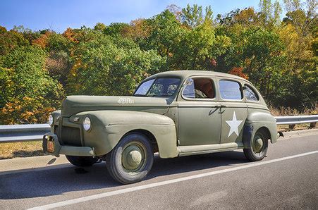 1942 Ford Staff Car - Commemorative Air Force Minnesota Wing