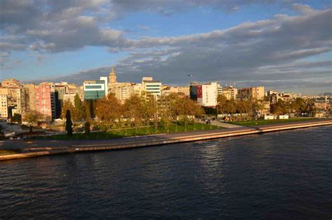 Golden Horn Metro Bridge (Istanbul, Turkey) - Nomadic Niko