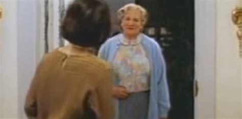 Dude Looks Like a Lady: Mrs. Doubtfire Sequel Planned - Social Zoo: Social Updates | Social Zoo ...