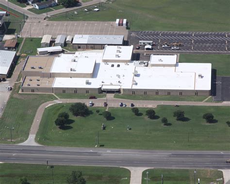 La Vega ISD High School – Parsons Roofing | Parsons Commercial Roofing