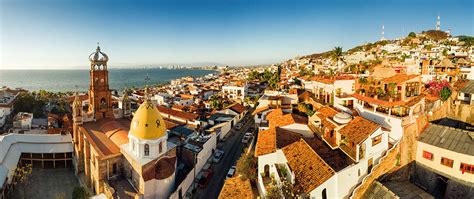 Free Walking Tours in Puerto Vallarta - Garza Blanca Resort News