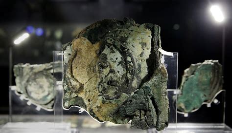 The Antikythera mechanism offers information on ancient views about the Universe